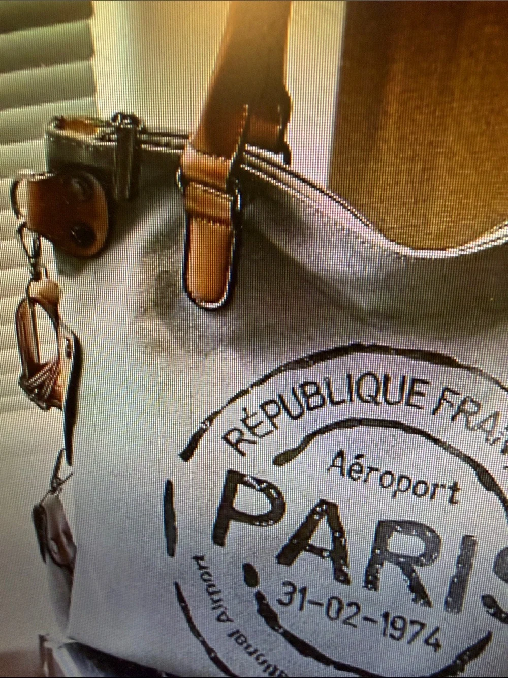 Canvas Paris Stamp Tote Bag with crossbody & adjustable handle. 🆕